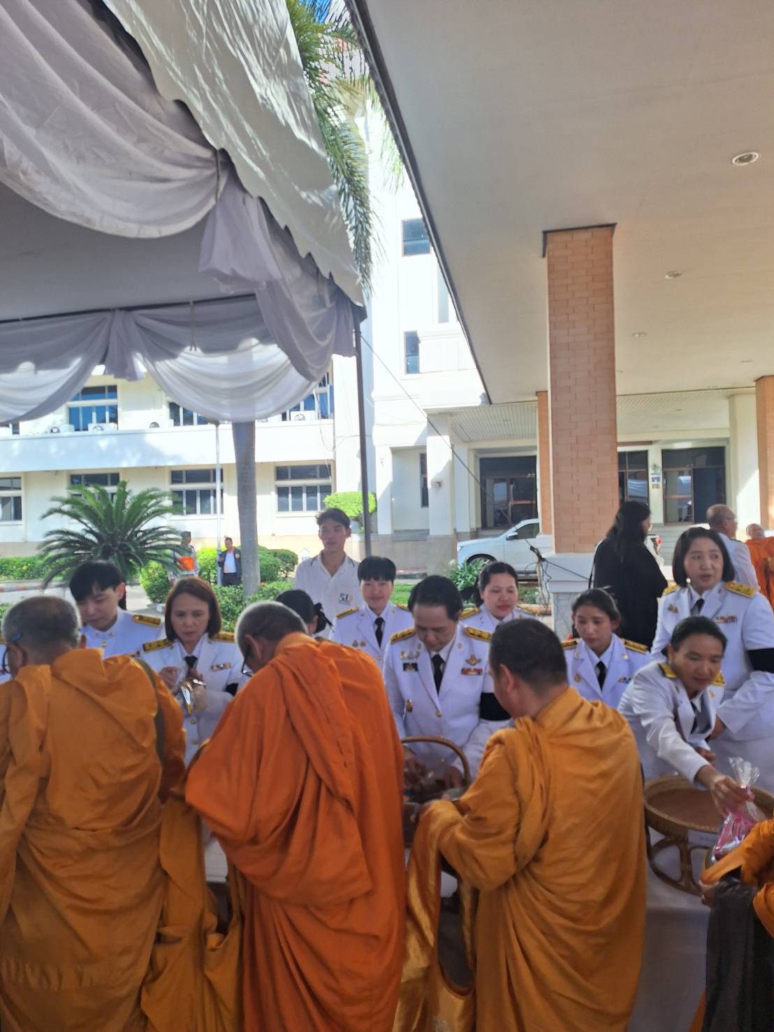 title - วันที่ 26 มิถุนายน 2569 นายวิทูล ประดิษฐบุญ ปฏิรูปที่ดินจังหวัดปราจีนบุรี มอบหมายให้  ข้าราชการ และเจ้าหน้าที่ ส.ป.ก.ปราจีนบุรี ร่วมพิธี เจริญพระพุทธมนต์และทำบุญตักบาตร ถวายพระกุศล เนื่องในโอกาสฉลองพระชนมายุ 99 พรรษา สมเด็จพระสังฆราช 